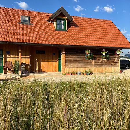 Wooden House Ante Self Check - In And Check - Out Apartment โอโทชาส ภายนอก รูปภาพ