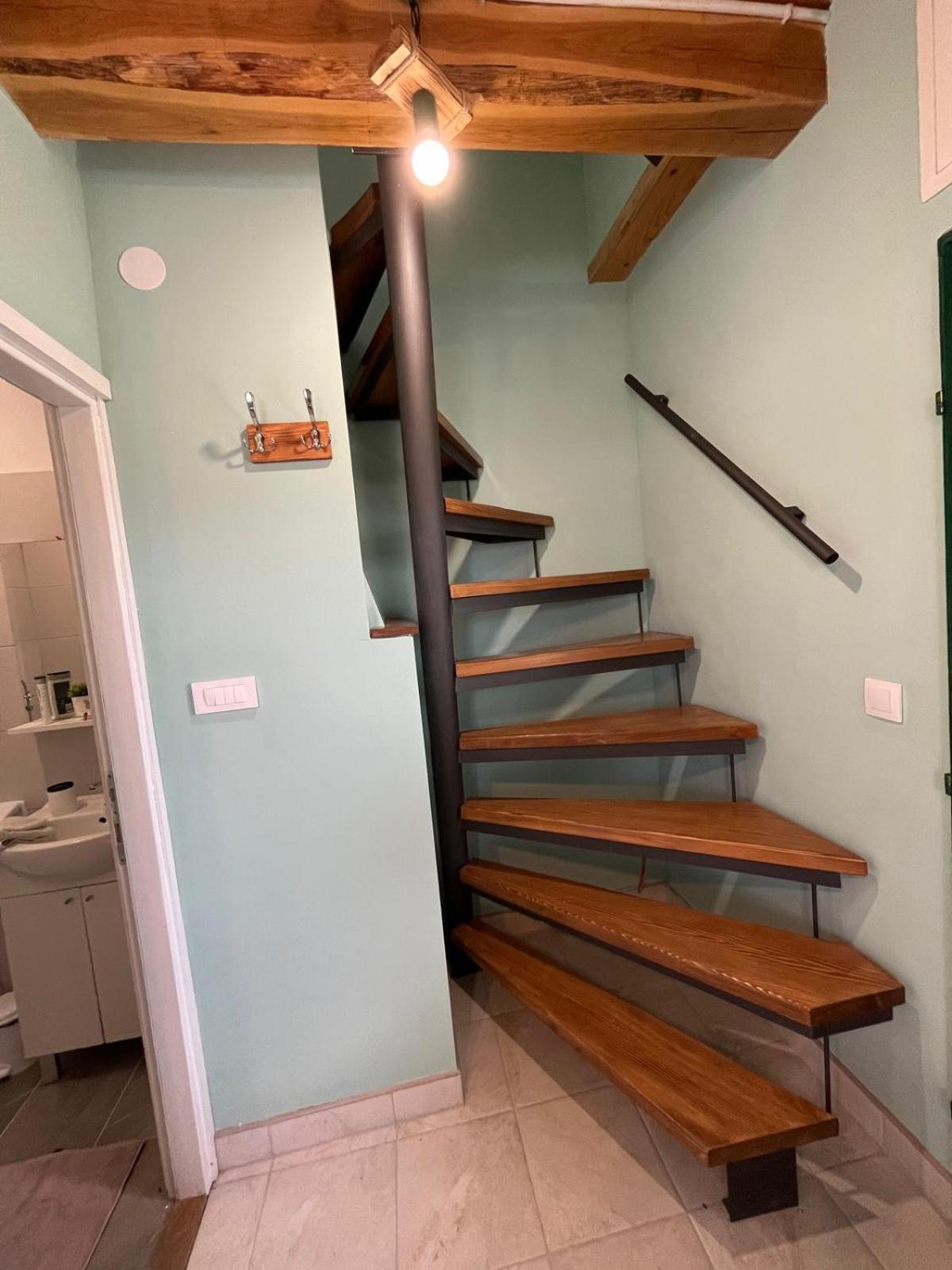Wooden House Ante Self Check - In And Check - Out Apartment โอโทชาส ภายนอก รูปภาพ